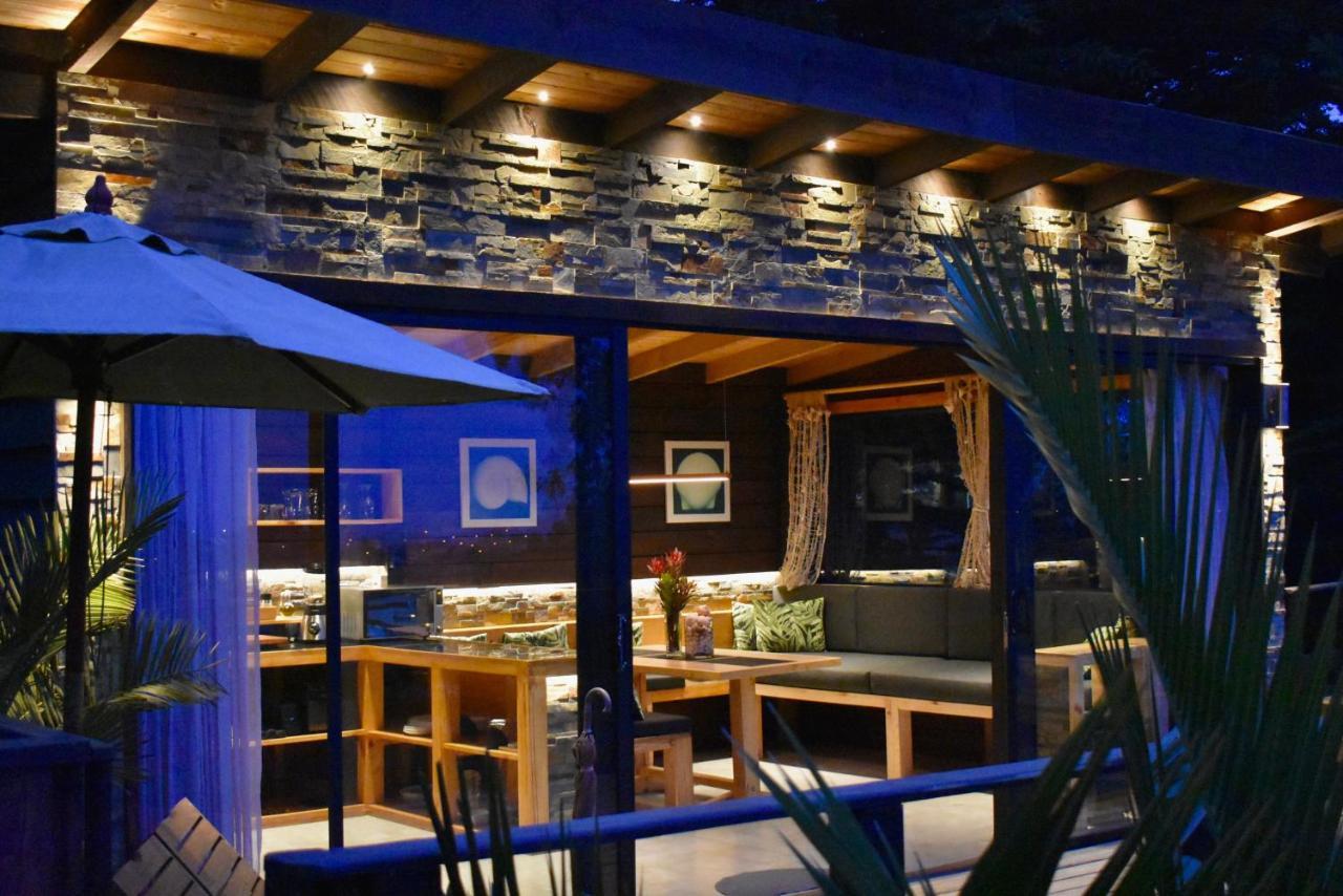 פיצ'ילמו ---- Escapada De Lujo Para Dos ---- Casa Boutique Privada - Vistas Al Oceano - Parrilla Y Fogon En Quincho Privado - Insumos Desayuno - Tu Estadia Incluye Gratis 1 Sesion De Hidromasaje & Cromoterapia Bajo Las Estrellas En Jacuzzi Privado (Adults Onl מראה חיצוני תמונה